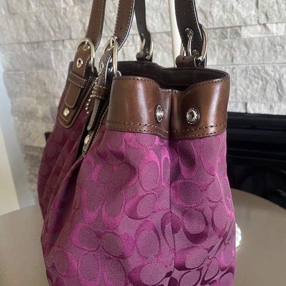 EUC Vintage Purple COACH Brown Handles - Picture 10 of 13